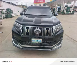 Toyota Land Cruiser Prado 2011 Black