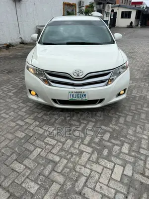 Toyota Venza V6 AWD 2010 White