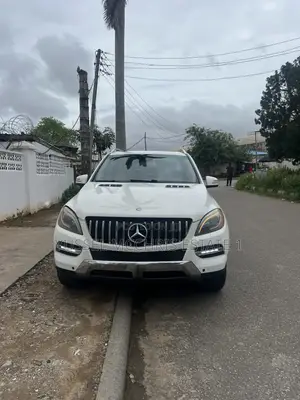 Mercedes-Benz M Class ML 350 4Matic 2013 White