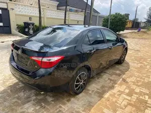 Toyota Corolla LE 4dr Sedan (1.8L 4cyl CVT) 2015 Blue