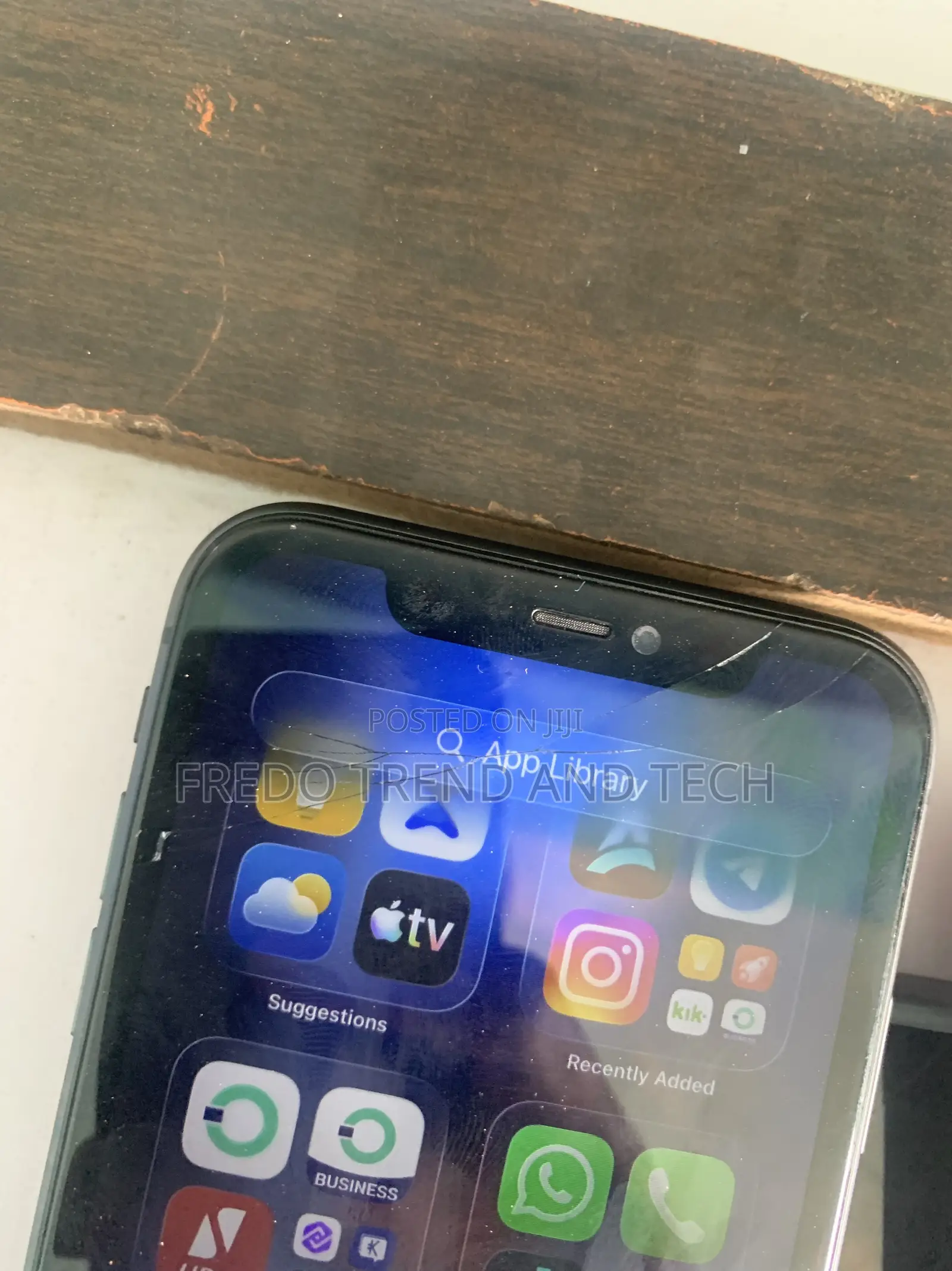Apple iPhone 11 64 GB Black