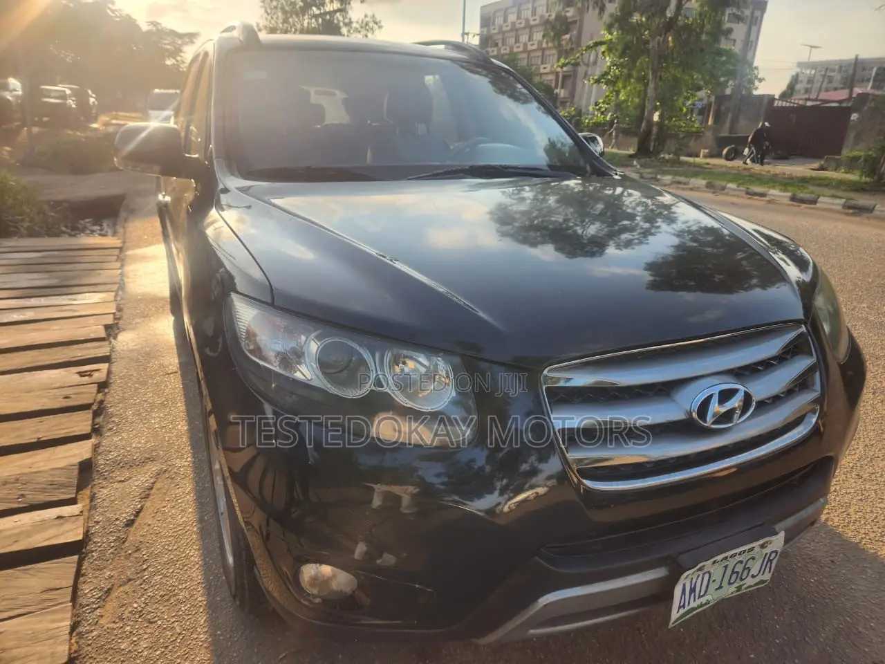 Hyundai Santa Fe 2012 Black