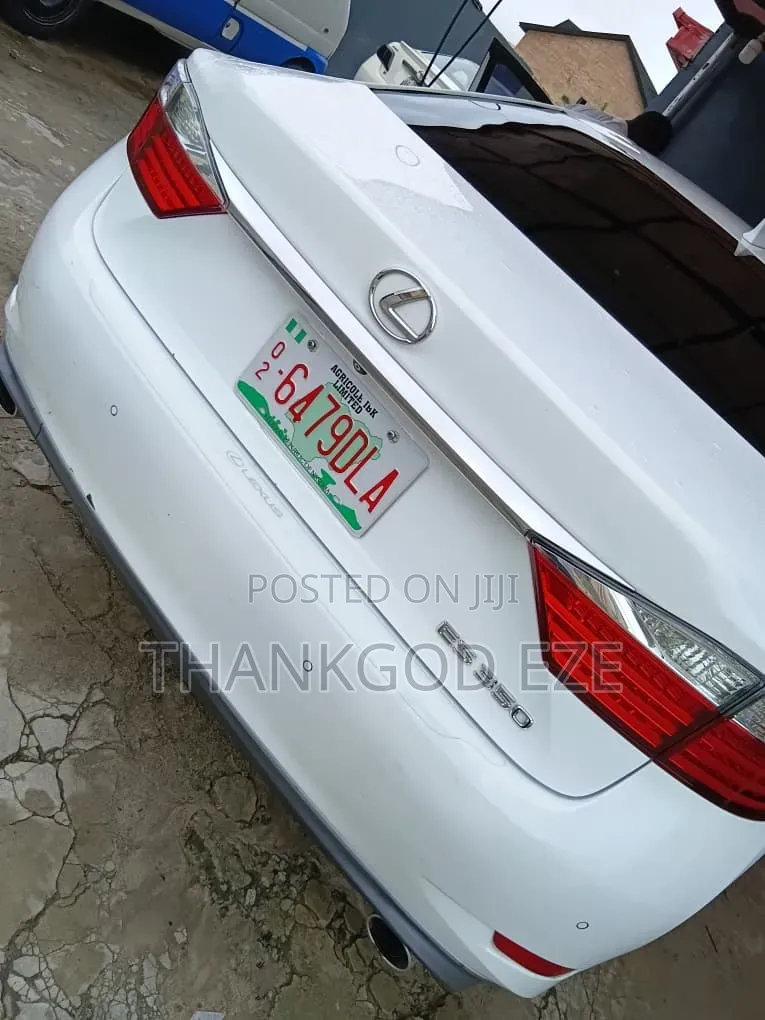 Lexus ES 2014 White