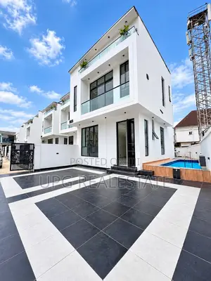 5bdrm Duplex in Chevron for sale