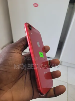 Apple iPhone XR 64 GB Red