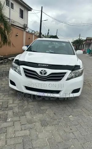 Toyota Camry 2010 White