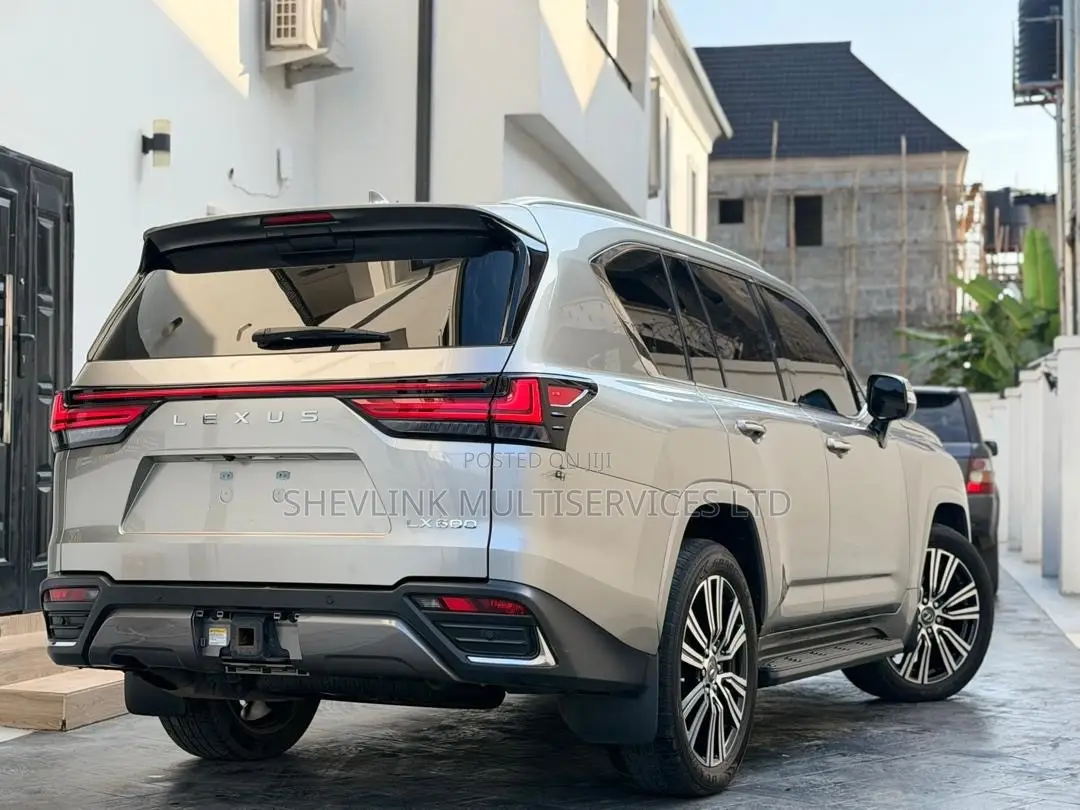 Lexus LX 600 2024 Gray