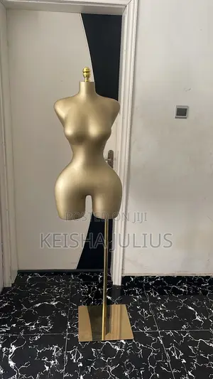 Lady Mina Manneguin