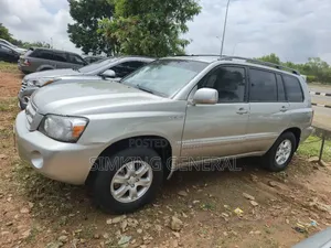 Toyota Highlander 2004 Silver