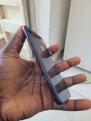 Apple iPhone XR 64 GB Black
