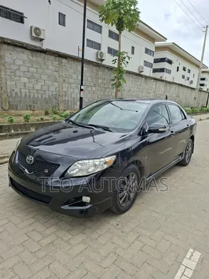 Toyota Corolla 2009 Black