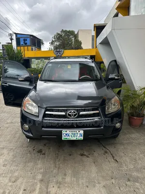 Toyota RAV4 V6 2007 Green