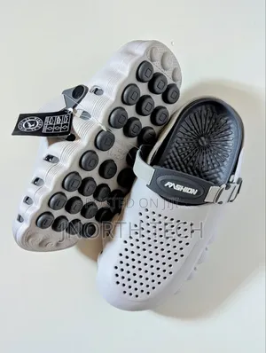 Crocs Fashion Shoe