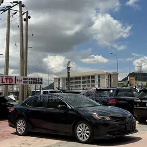 Toyota Camry LE FWD (2.5L 4cyl 8AM) 2018 Black