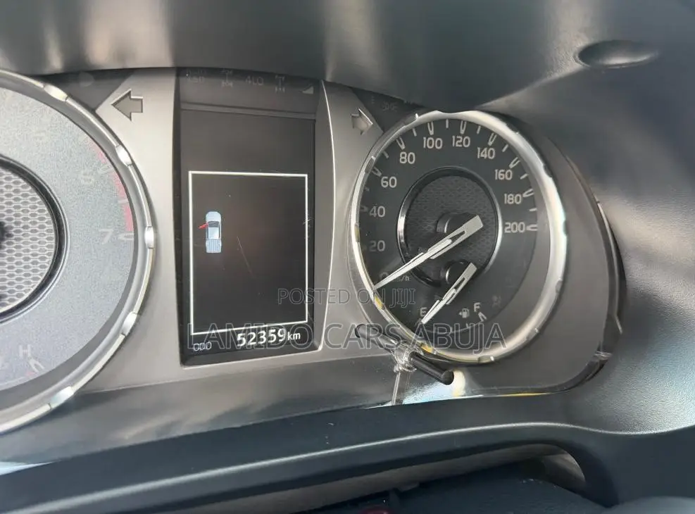 Toyota Hilux 2021 Black