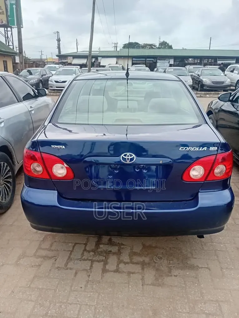 Toyota Corolla 2005 Blue