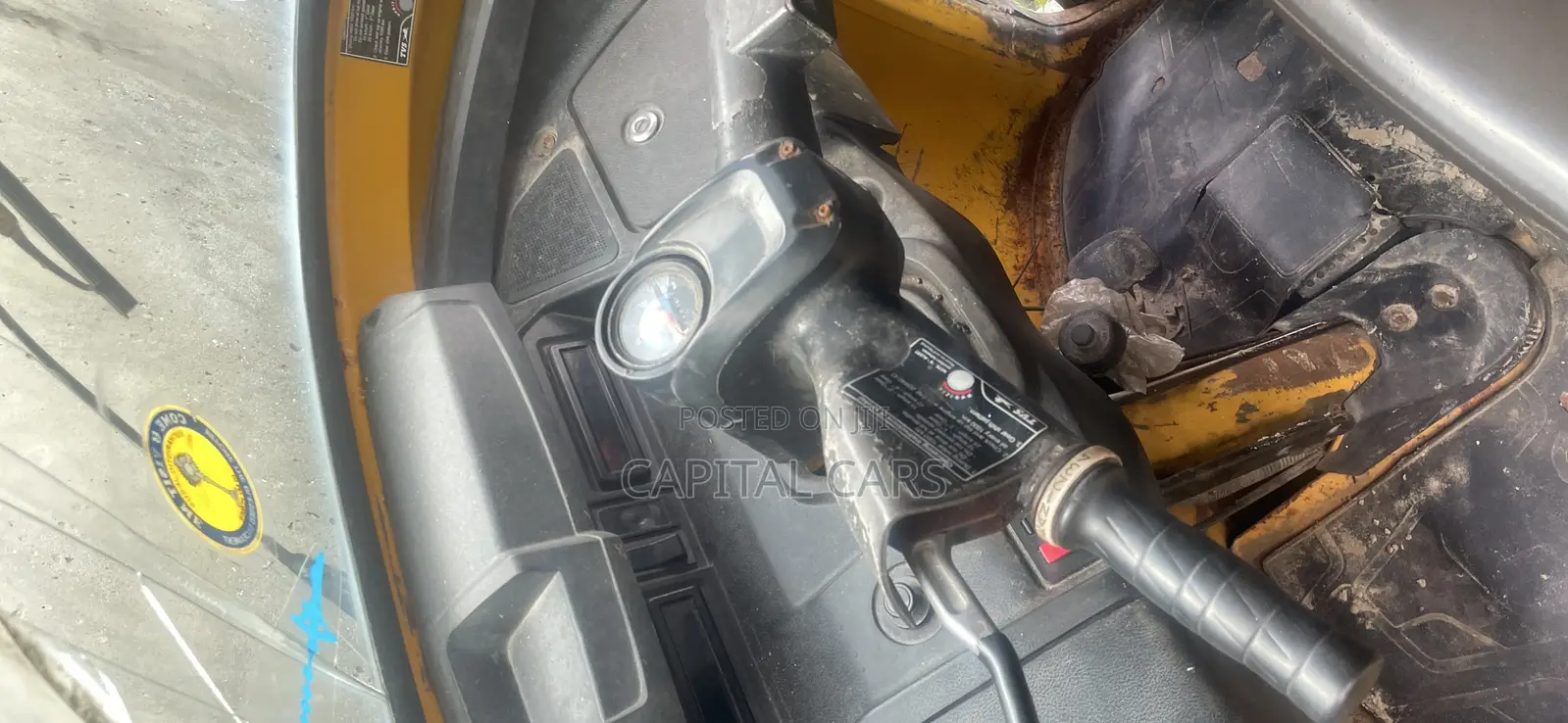 TVS King Deluxe Plus iTouch Start 2019 Yellow