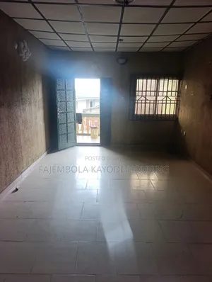 3bdrm Block of Flats in Kobiowu, Alakia for rent
