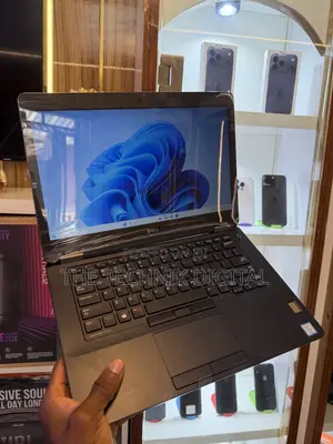 Laptop Dell Latitude 5450 8GB Intel Core i5 SSD 256GB