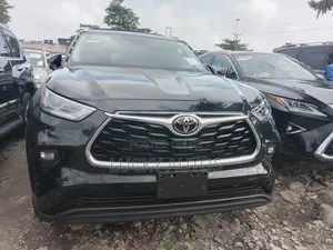 Toyota Highlander 2021 Black