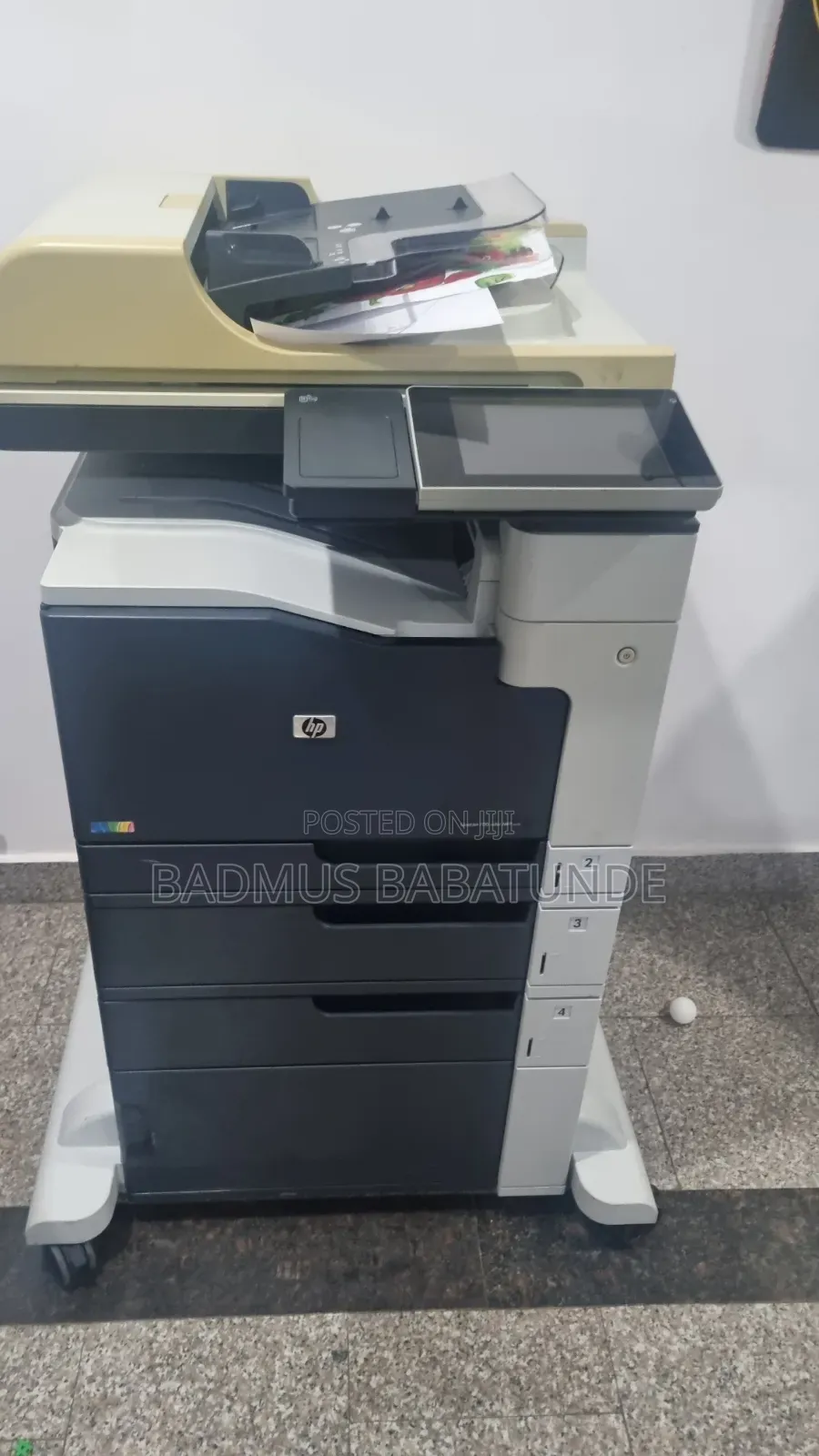 HP laserJet 700 Color MFP M775