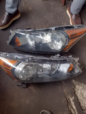 Headlight for Honda Accord 2010 Model