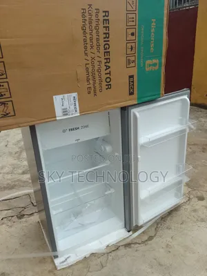 Hisense 90L Compact Fridge – Low Power Consumption