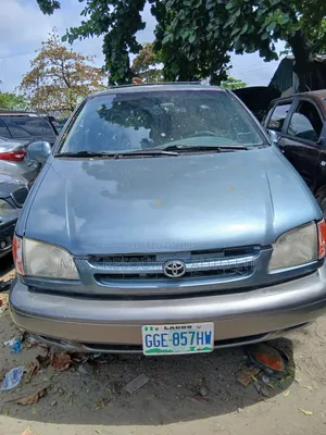 Toyota Sienna 2002 Green