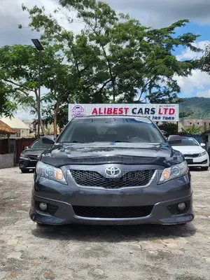 Toyota Camry 2009 Gray