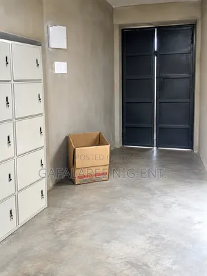 Warehouse to Let
