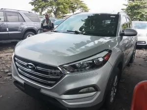 Hyundai Tucson 2016 Silver