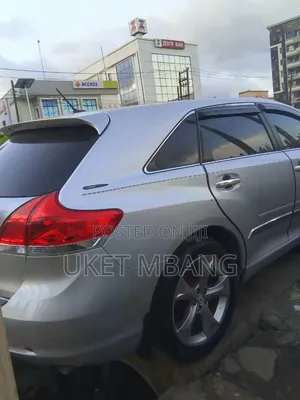 Toyota Venza V6 2009 Silver