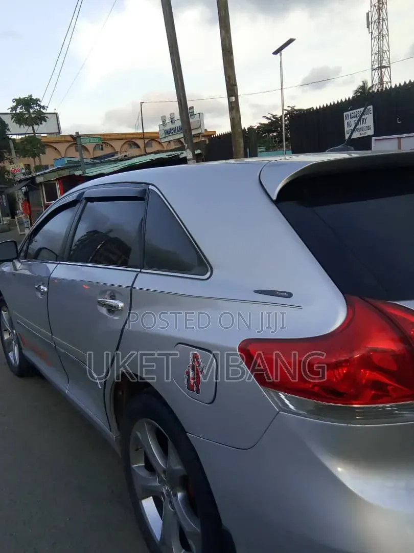 Toyota Venza V6 2009 Silver