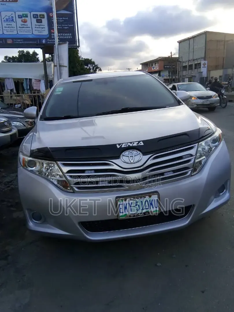 Toyota Venza V6 2009 Silver