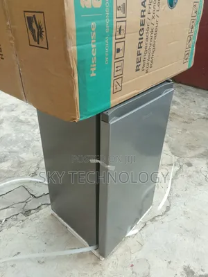 Hisense 90L Fridge – Compact Size, Big Storage