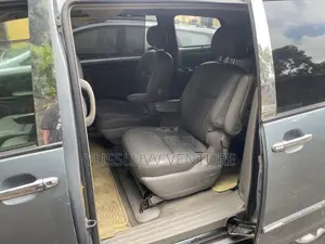 Toyota Sienna 2004 Blue