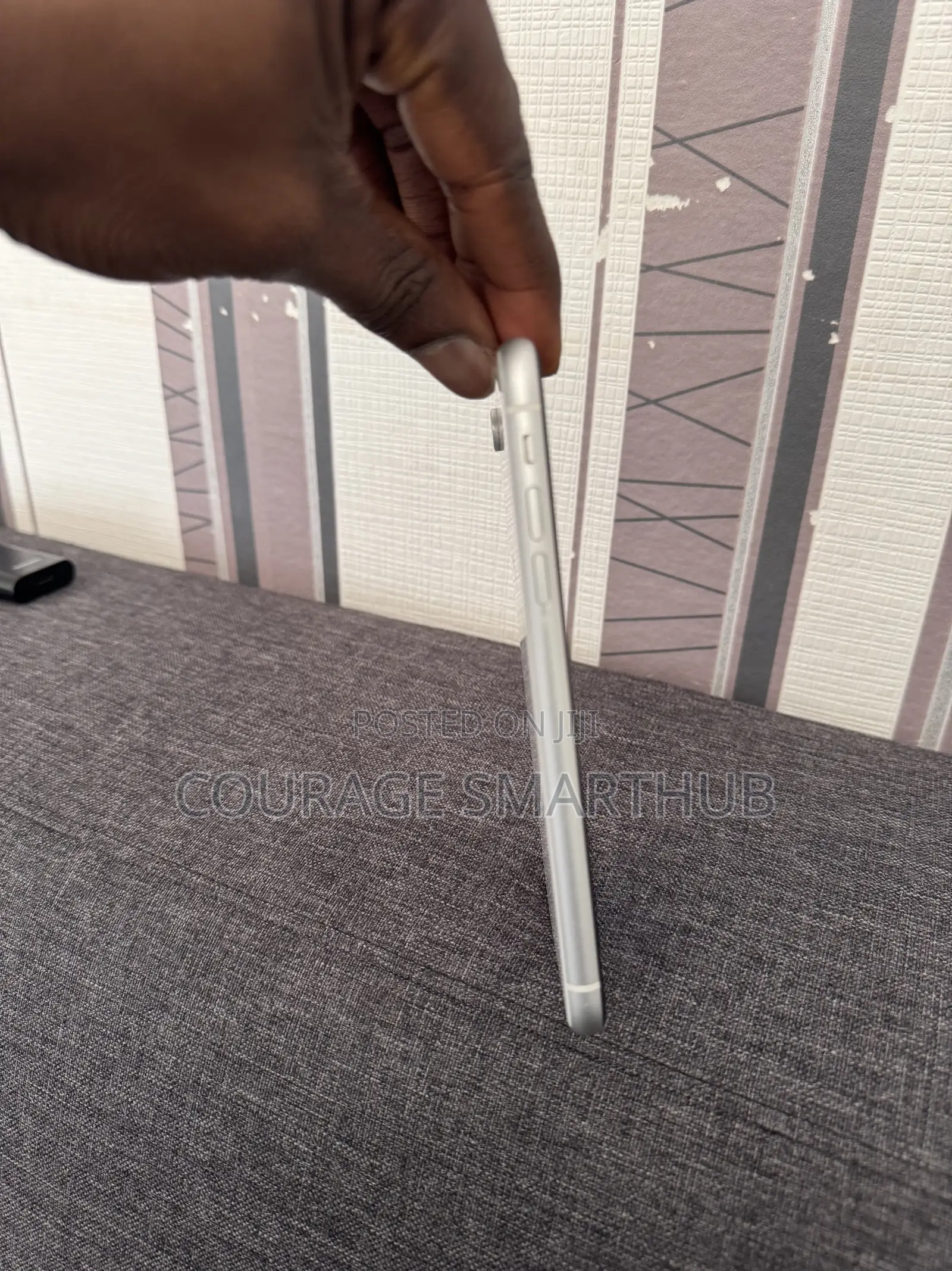 Apple iPhone XR 128 GB White