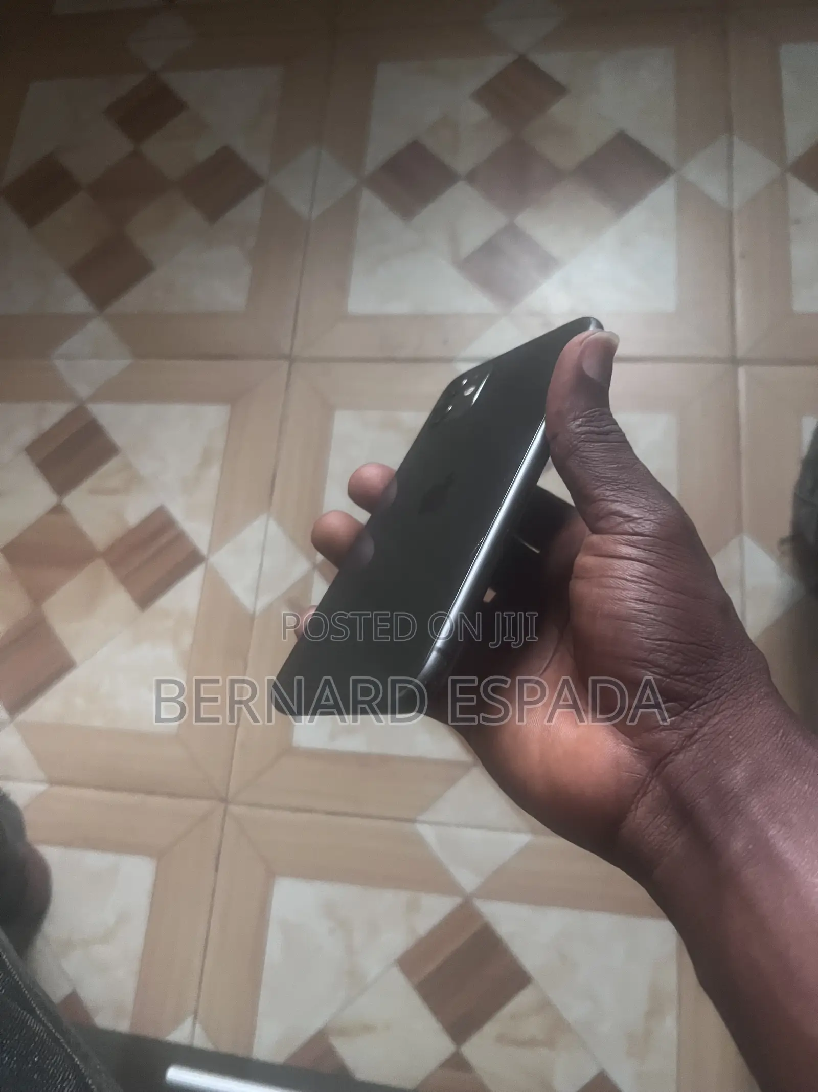 Apple iPhone 11 64 GB