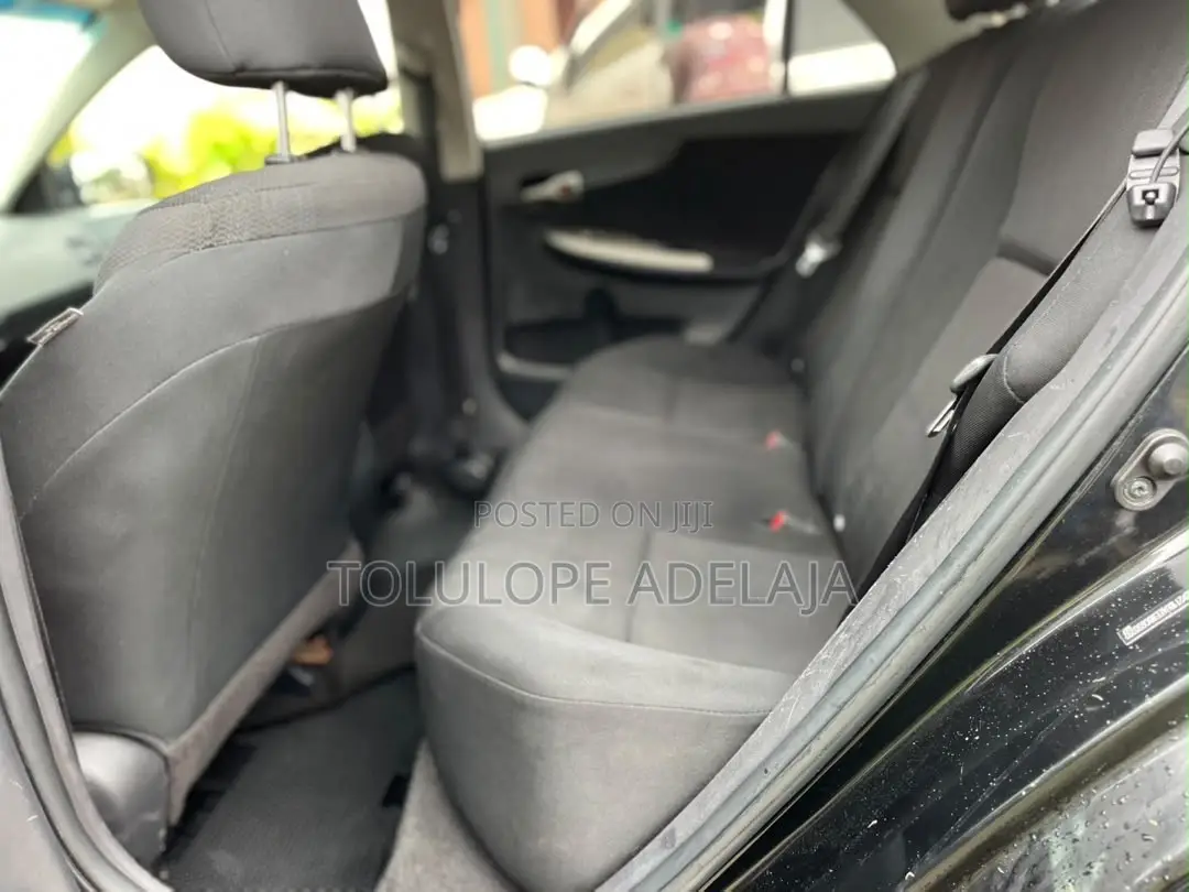 Toyota Corolla 2012 Black