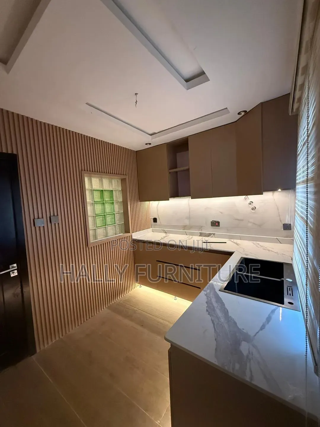 Kitchen Cabinets and Cladding
