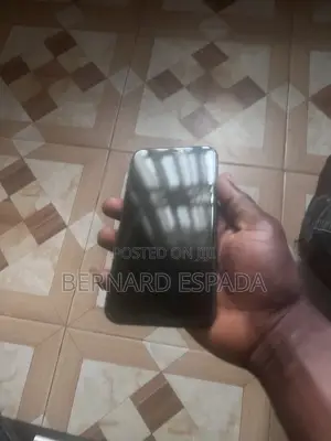 Apple iPhone 11 64 GB
