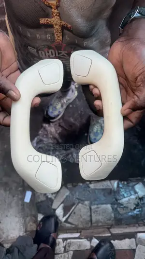 2 Piller Handles Toyota Prado or Lexus Gx460