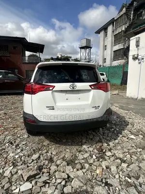 Toyota RAV4 2014 White