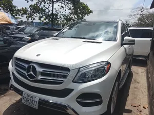 Mercedes-Benz GLE-Class 2018 White