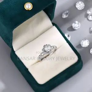 Diamond Exquisite Proposal Ring