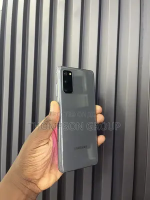 Samsung Galaxy S20 128 GB Gray