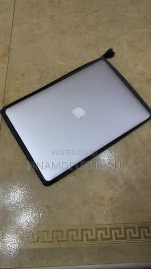 Laptop Apple MacBook Pro 2015 8GB Intel Core i7 HDD 256GB