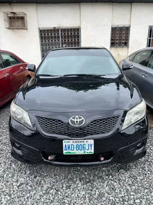Toyota Camry SE 4dr Sedan (2.5L 4cyl 6AM) 2010 Black