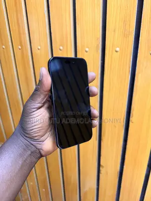 Apple iPhone 16 128 GB Black