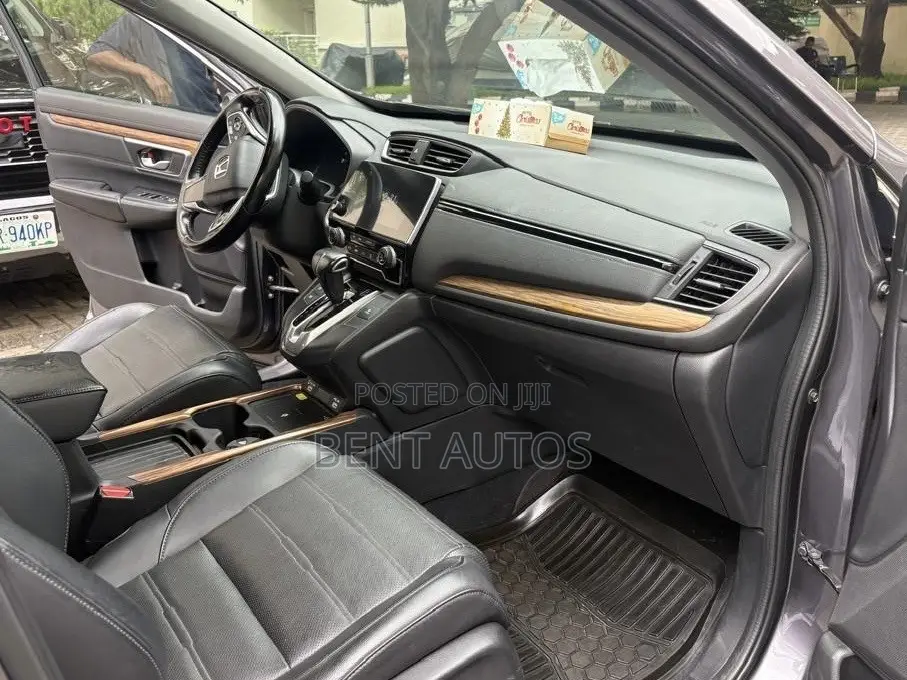 Honda CR-V 2022 Gray
